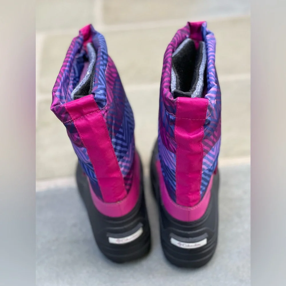 New without box girls Columbia winter boots size 3